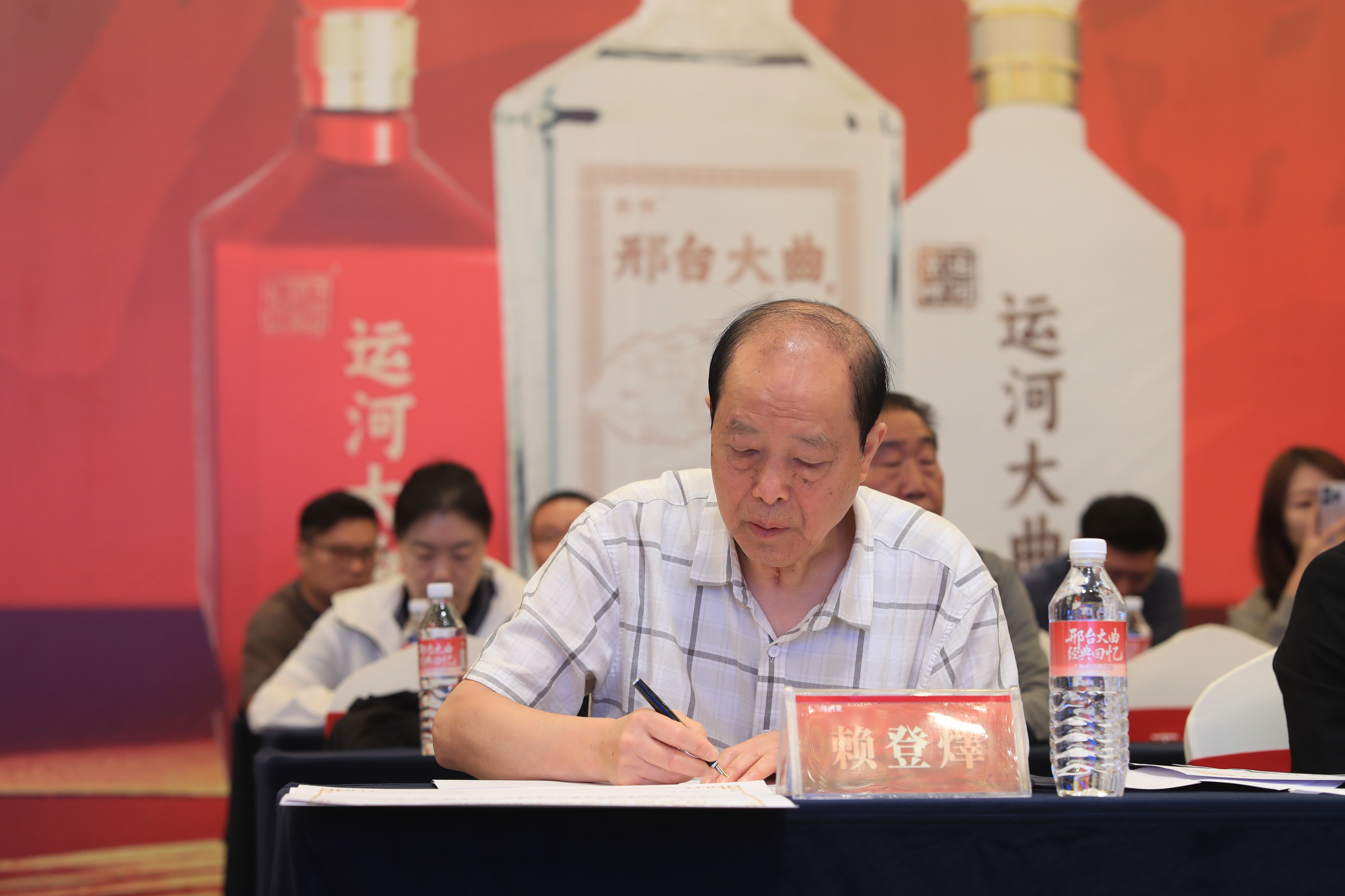 ABUIABACGAAg0v7uyQYomIDx6QEw4Co4wBw